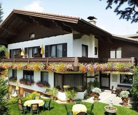 Pension Montana Ваграйн Екстер'єр фото